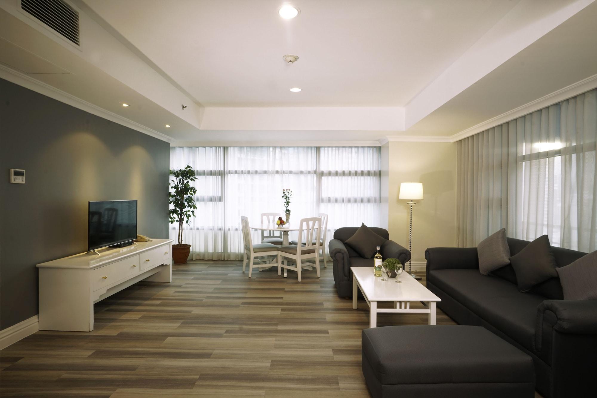 Infinity Tower Suites Makati City Exterior photo