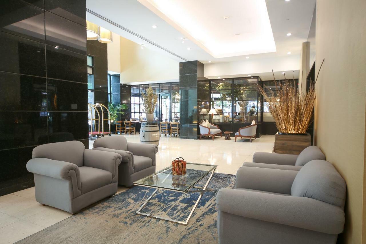 Infinity Tower Suites Makati City Exterior photo